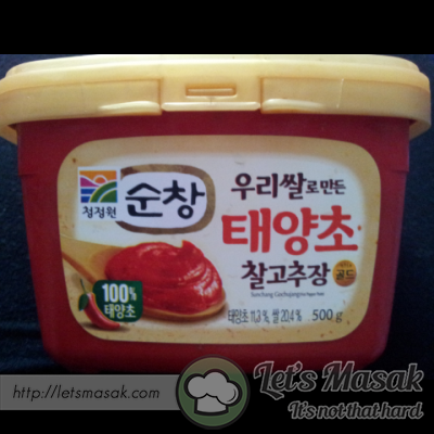 Add korea red pepper paste into
pan