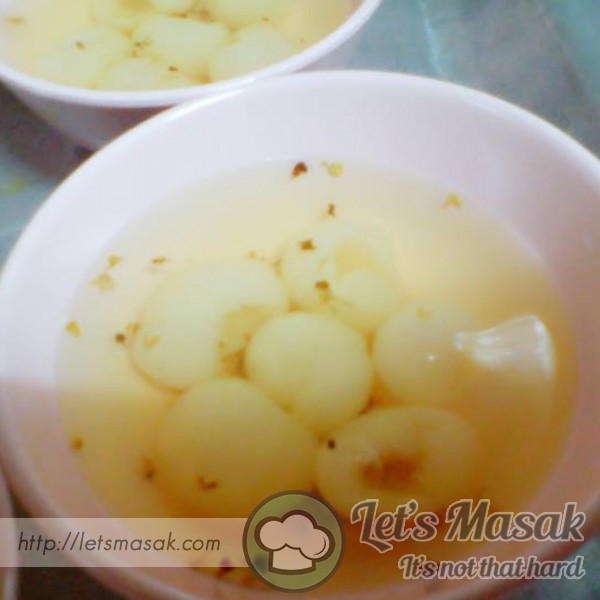 Lychee In Osmanthus Soup