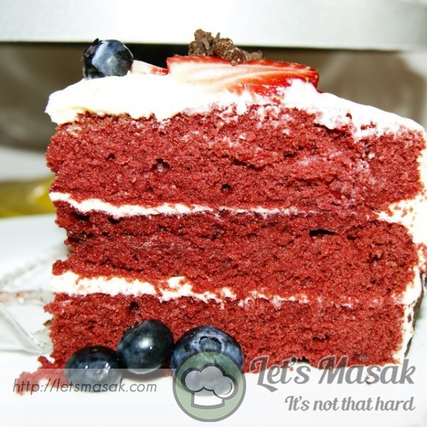 Red Velvet Cake (Bobby Flay)