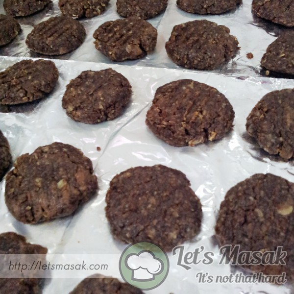 Chocolate Oatmeal Cookies (Non Bake)