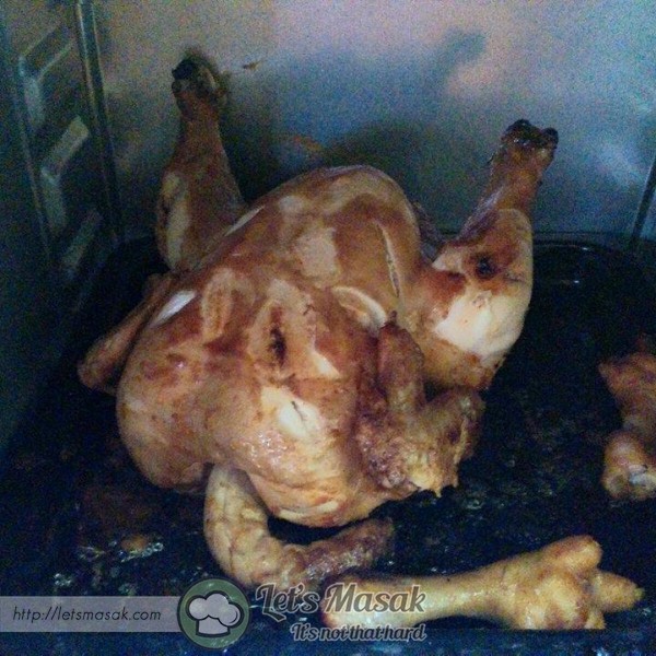 Ayam perapan tersebut siap dipanggang dengan suhu 230'c selama 1 jam