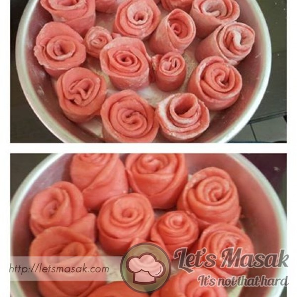 Roses Steamed Buns (Using Frying Pan)
