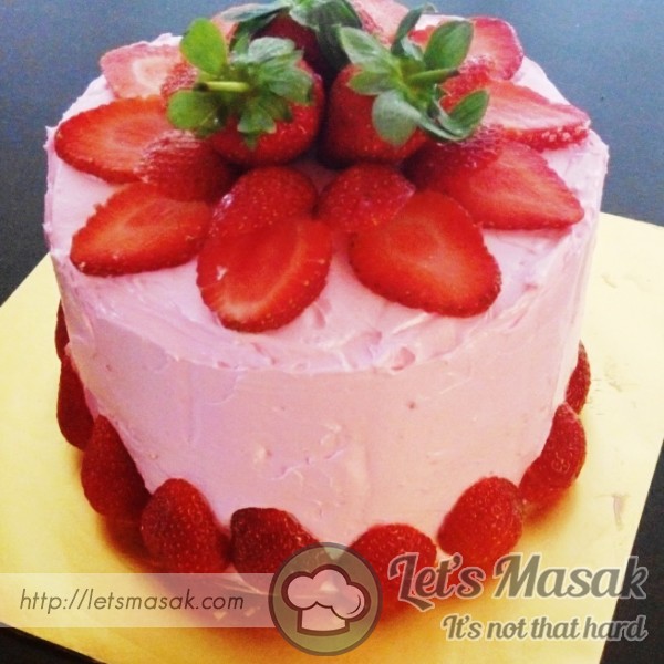 Strawberry Sponge Cake Miszberry