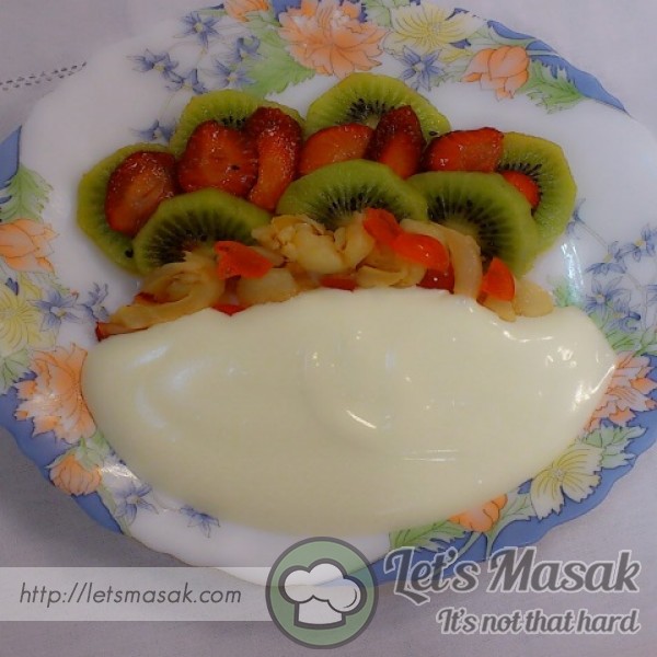 Special Fruit With Cream