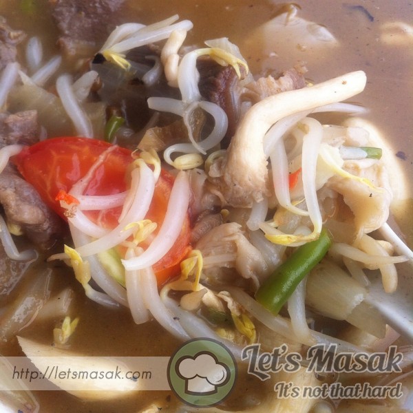 Sup Daging Dan Taugeh Ala Thai