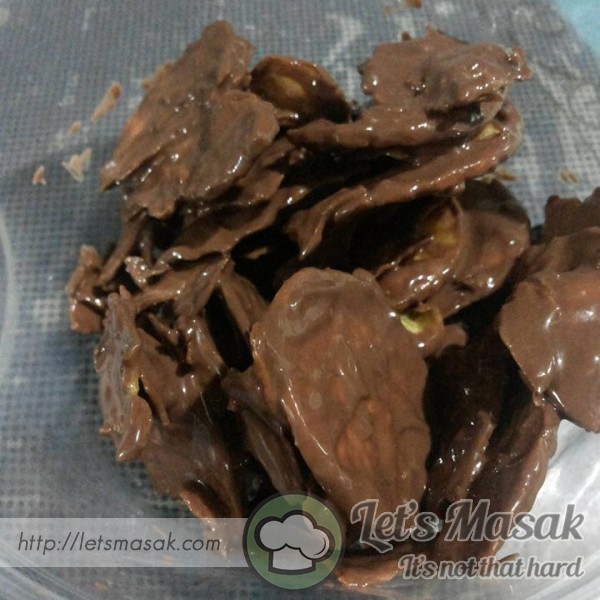 Chocolate Banana Chips / Kerepek Pisang Coklat
