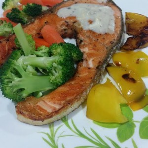 Salmon Pan Grill With White Sauce